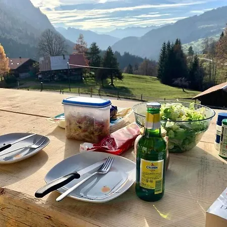 Gruppenwohnung Allegra Bis 16 Personen 200m2